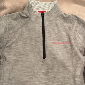 Men’s Vineyard Vines zip up shirt size xs